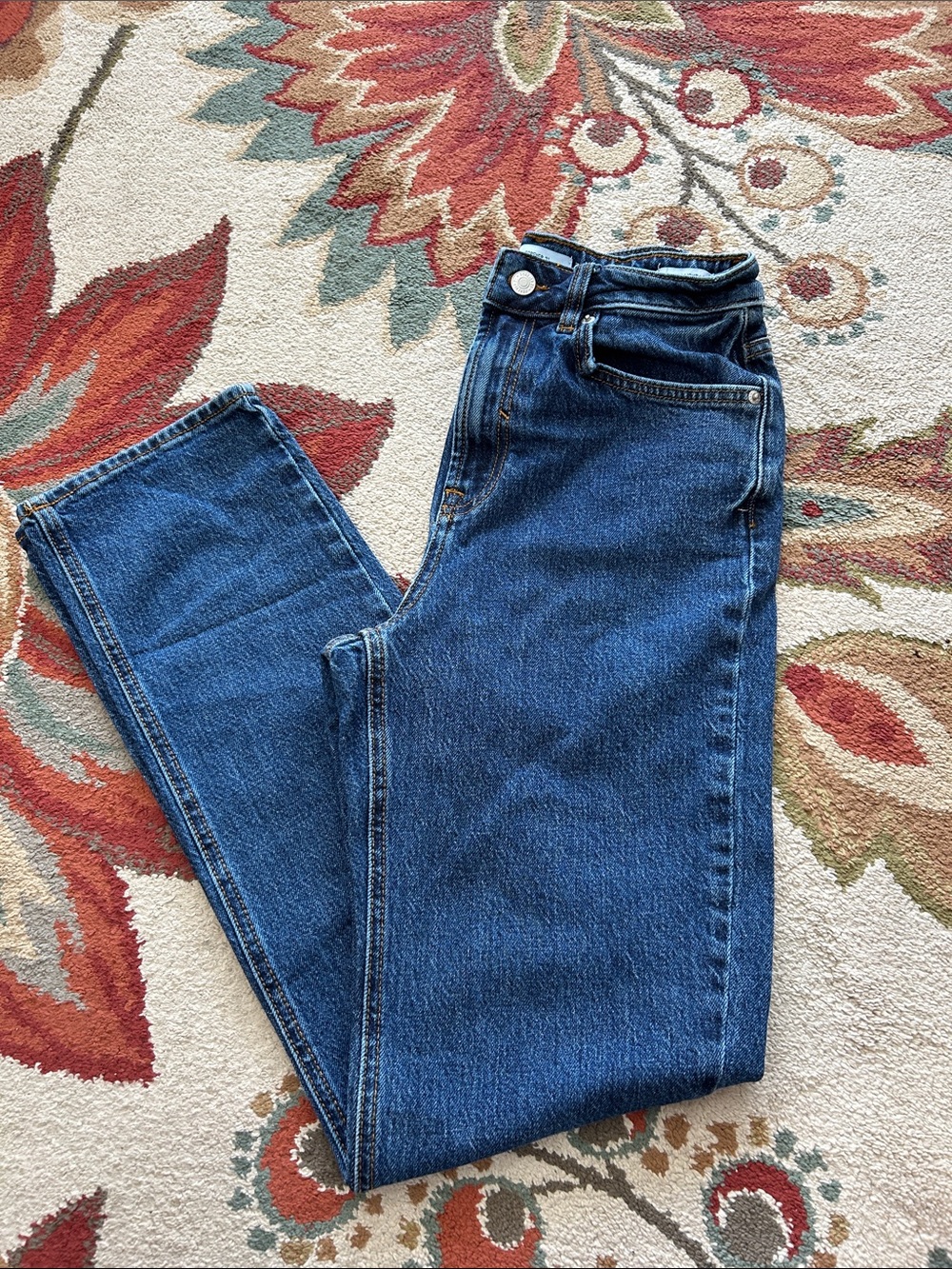 Forever 21 || High-Rise Straight-Leg Jeans in Dark Blue Denim